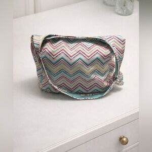 ✨ Thirty-One Party Punch Inside-Out Cotton Shoulder Bag
